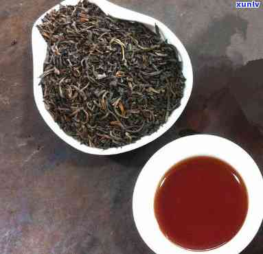 2008年云南普洱熟茶：阿里产地古树茶的精选与品尝