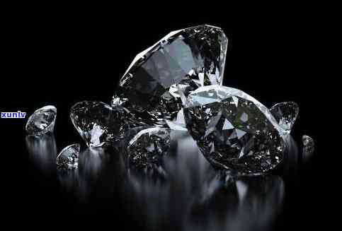 钻石与水晶石的区别：探索两种宝石的不同之处