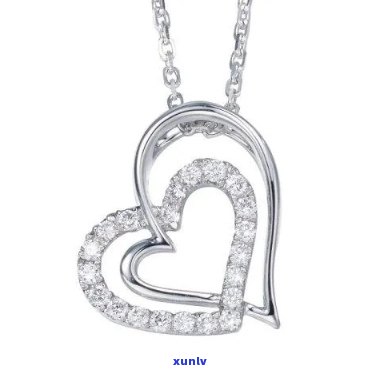 闪耀爱情：心形钻石吊坠项链，尽显优雅品味