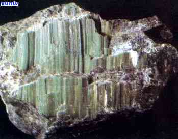 锰在玉石里的颜色变化-锰在玉石里的颜色变化图