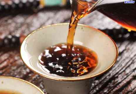 探索普洱茶的两种魅力：生茶与熟茶的深度对比
