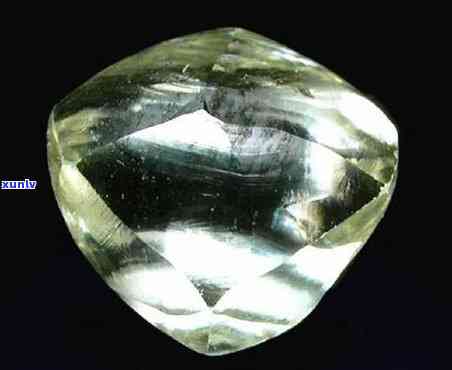 钻石原石的用途和功效：探索这颗神秘宝石的无限可能