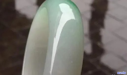 翡翠刀具是否能在其表面留下痕迹？如何正确选择和使用刀具来处理翡翠？