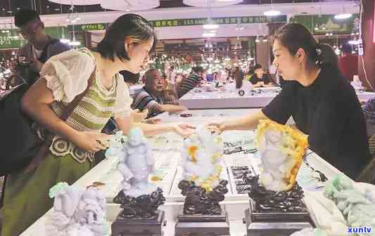 重庆玉镯一条街：探索璀璨珠宝文化、购买渠道与专业鉴定服务