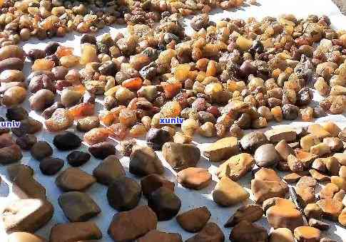阜新玛瑙石多少钱一吨回收：原石价格，每吨多少？