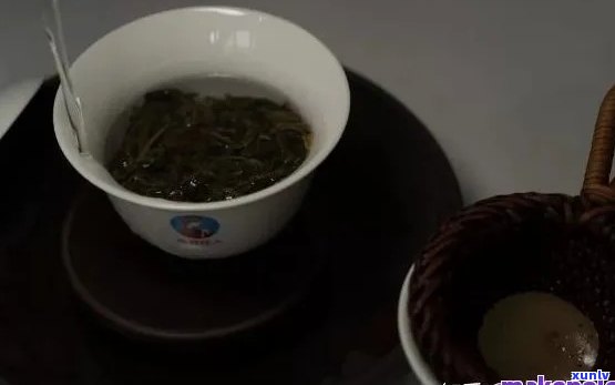 普洱茶新视角：是否需要在冲泡生茶前进行洗茶？