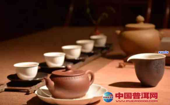 普洱茶冲泡的器具选择：紫砂壶、飘逸杯等，确保茶味和香气完美展现