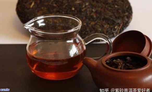 如何选择适合冲泡普洱茶的紫砂壶，以及哪些泥料更适合呢？