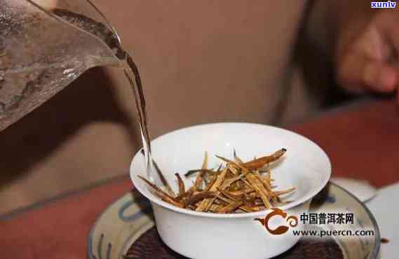 滇红金针茶的冲泡与洗茶技巧：为什么要洗茶？如何正确洗净茶叶？