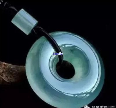 翡翠的魔力：蒙包背后的神秘故事