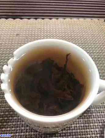 2004年普洱茶批发价格及货源分析：高品质生茶与茶砖的市场价值探讨