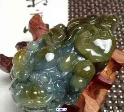 翡翠貔貅手把：盘玩与保养的全方位指南