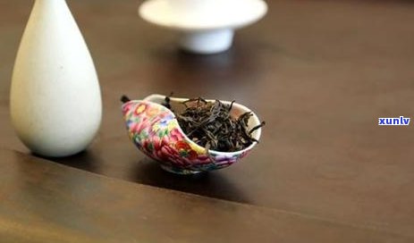 '普洱茶生茶与熟茶的刮油效果比较：哪个更优？'