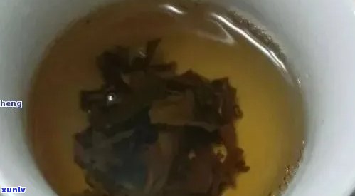 普洱熟茶杯底黑色沉淀物正常吗？产生的原因及处理 *** 