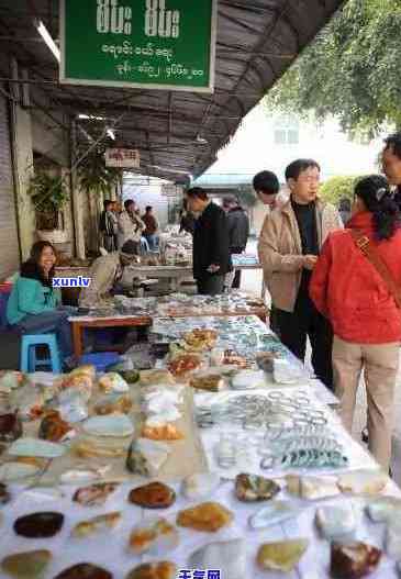 贵州翡翠市场位置指南：如何找到最值得购买的翡翠商铺及价格参考