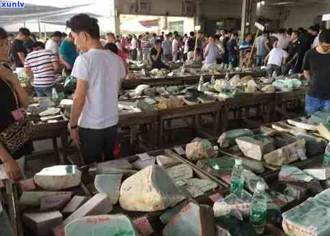 广东茂名市信宜翡翠玉石精品批发：一站式采购体验