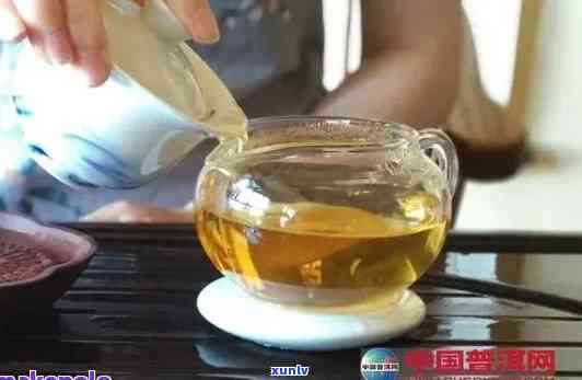 普洱茶喝后尿液异味解析：探讨为何喝了普洱茶后尿液产生特殊气味