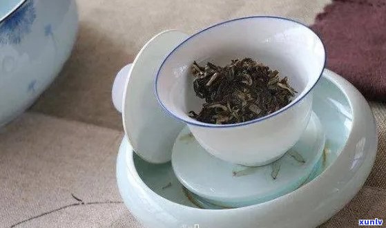 探索普洱茶冲泡的艺术：一克茶叶需要多少水？