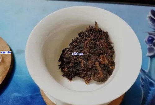 同一壶冲生熟普洱茶能喝多少次：探究一壶普洱茶的饮用次数。