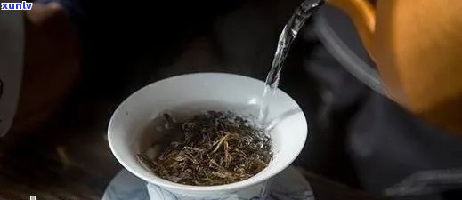 普洱茶怎么扣在一起煮：详细步骤与技巧，让你泡出好喝的普洱茶