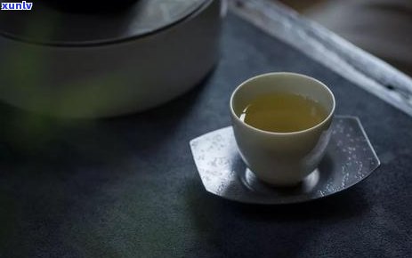 睡觉前喝一点普洱茶