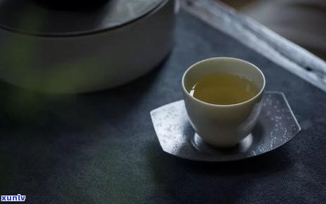 睡觉前喝一点普洱茶