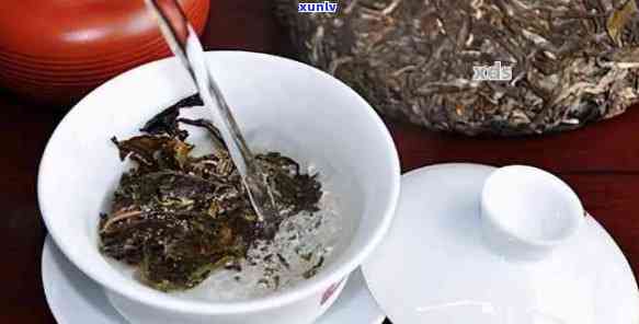 普洱茶泡法：先洗茶还是先泡茶？如何正确泡制普洱茶？