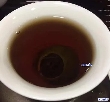 七彩雀熟茶：品鉴与功效解析，如何选购和冲泡详解