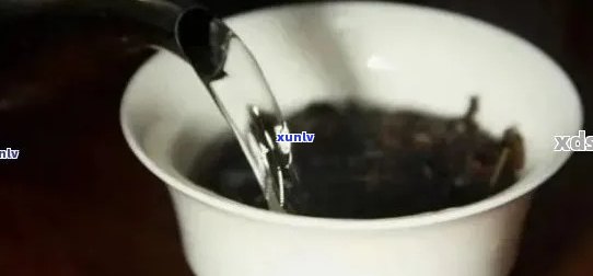 掌握泡普洱茶的水：度与不同阶的讲究