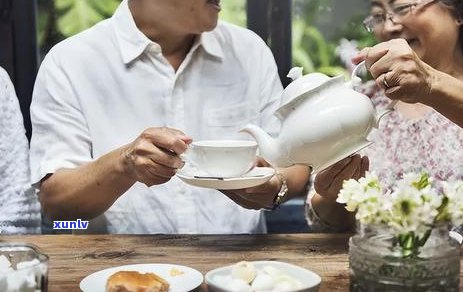 普洱茶发白霉是否可以喝？普洱茶长时间发霉是否正常？