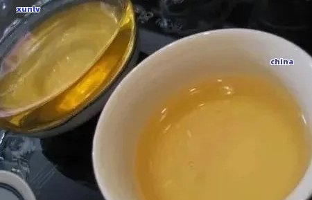 普洱茶水上漂浮一层白色粉末：探究原因与影响