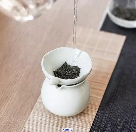 生普洱茶的泡法与时间：能否长时间泡饮？如何正确冲泡以保持口感和营养？