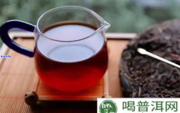 喝普洱茶对胃有什么好处：缓解胃痛、促进消化、降低胆固醇。