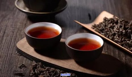 喝普洱茶对胃有什么好处：缓解胃痛、促进消化、降低胆固醇。