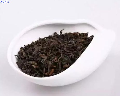 普洱茶一年中何时为饮用期？新茶与陈年茶的差异解析