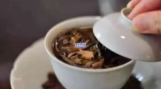 普洱茶蒸前洗涤的重要性及正确操作步骤：确保茶叶品质与口感的绝佳 *** 