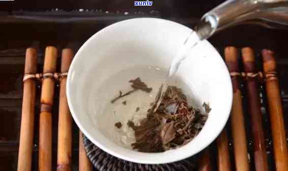 普洱茶冲泡：之一泡是否需要倒掉？如何正确泡制普洱茶？