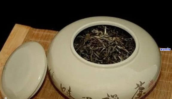 普洱茶可以存放在玻璃罐中吗？玻璃罐是否适合保存普洱茶？