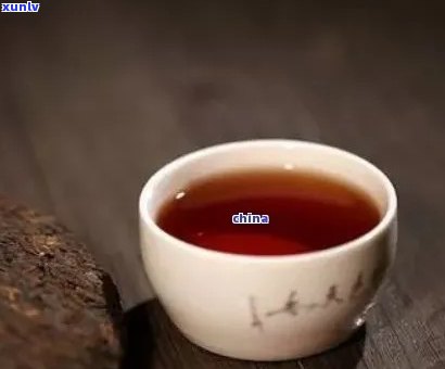 普洱茶中间有一层油正常吗？能喝吗？为什么？