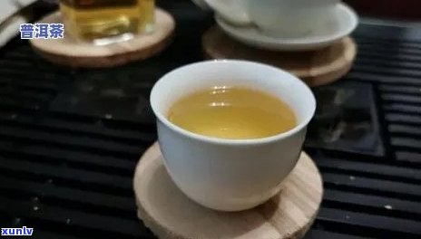 普洱茶水面上飘着一层油：探究原因与解决 *** 