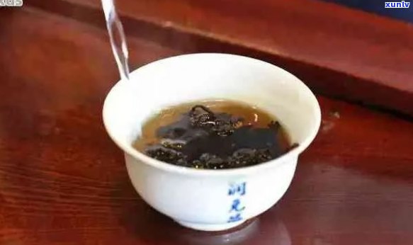 普洱茶水面上一层：如何处理以及其对茶叶品质的影响？