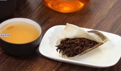 普洱茶饼泡饮 *** 全面解析：是否需要先煮水或用沸水冲泡？何时品饮？