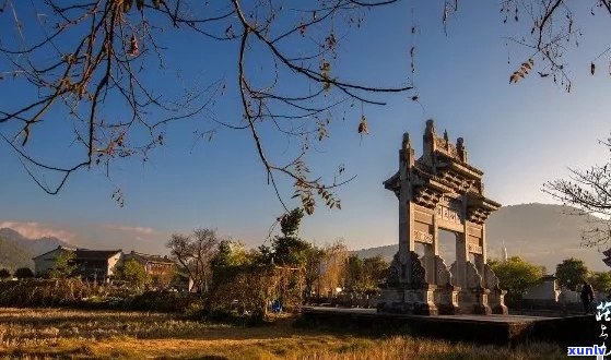 探寻腾冲翡翠的源头：从地质学到历史文化，全面了解翡翠在腾冲的发展与传承