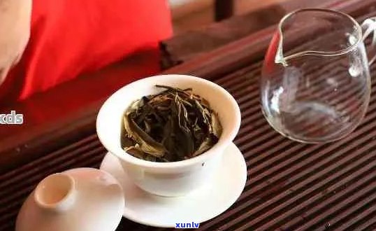 品尝普洱茶的魅力：如何选择、冲泡、品鉴与享受一杯完美的普洱茶