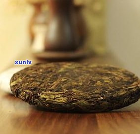 '普洱茶用什么壶泡才正确：选择适合的壶和杯子，体验醇厚口感'