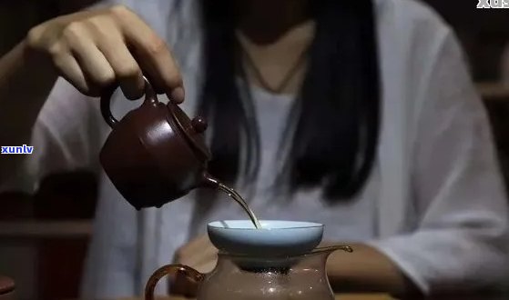 一天只喝普洱茶好吗：女生、男生、每天喝普洱茶会长胖吗？