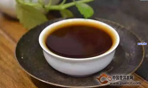 普洱茶面上有一层油正常吗？能喝吗？这是什么原因？