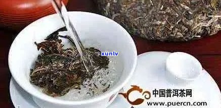 探索四年普洱茶的全面益处：一次解决用户关于普洱茶功效的所有疑问