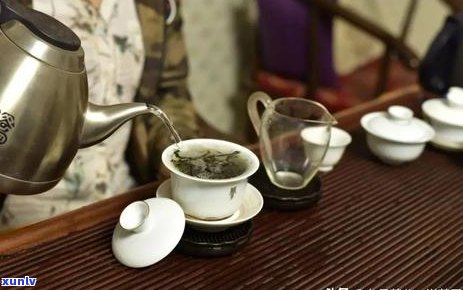 6年的普洱茶饼价值与保存情况：是否可饮及其价值