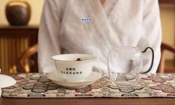 瓷泡茶：品质、功效与泡茶技巧的全面解析